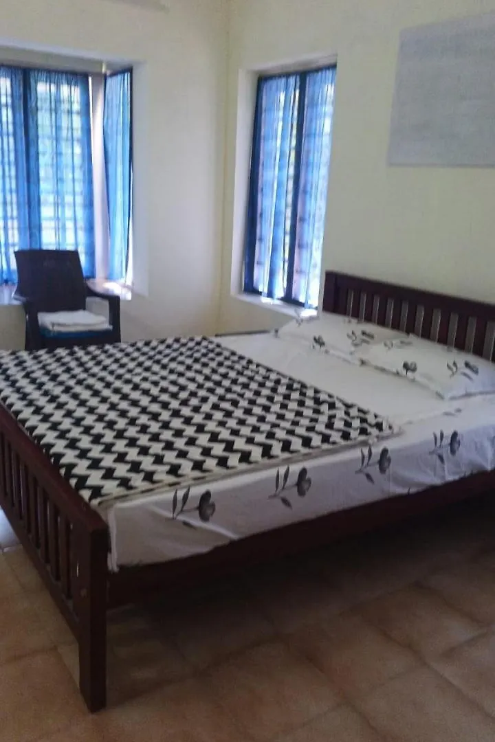 בית אירוח Kochi Riverside Group